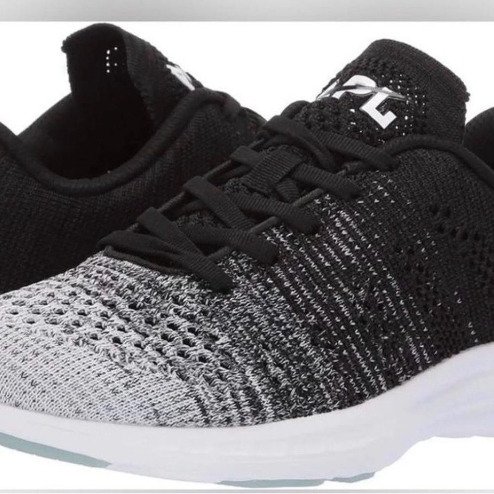 APL Techloom Pro Womens Size 7 Shoes Black / White Athletic Running Sneakers